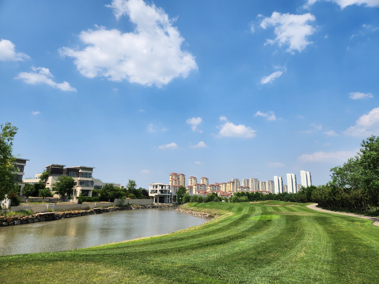 /upload/vvipgolf/image/goods/main/30000117/vvipgolf_cm9900_30001040.jpg