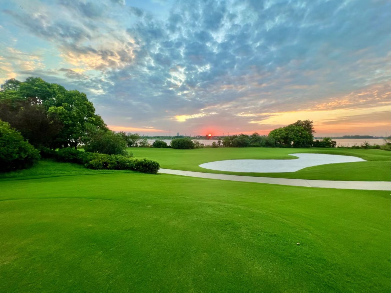 /upload/vvipgolf/image/goods/main/30000125/vvipgolf_cm9900_30001002.jpg